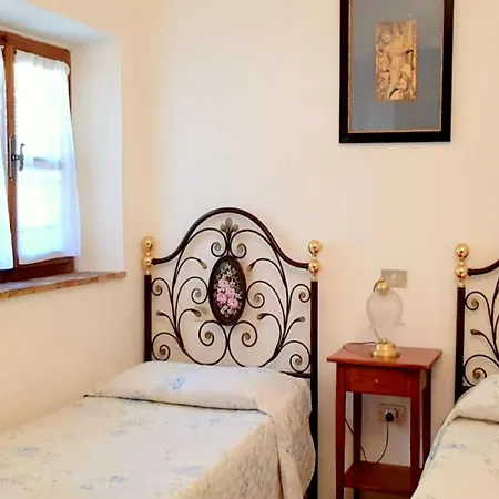 Montana Escape, Tuscan Chiusdino